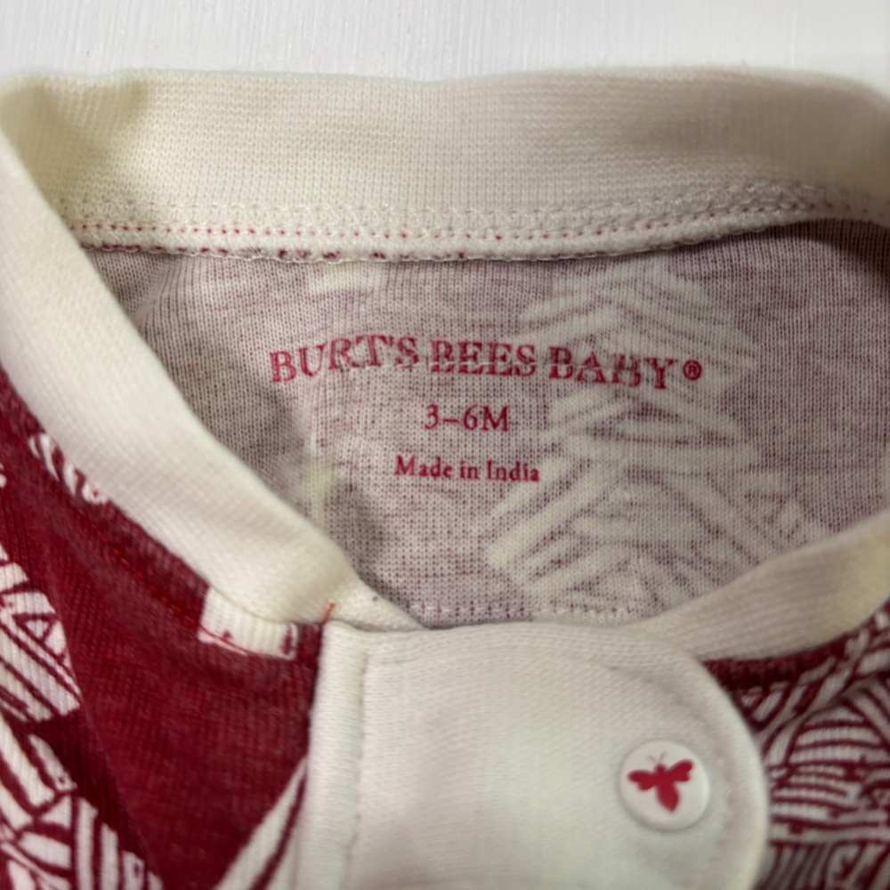 Burt’s Bees Baby 3–6M Organic Cotton Zip Sleepers Bundle | Holiday & Space - Picture 5 of 9